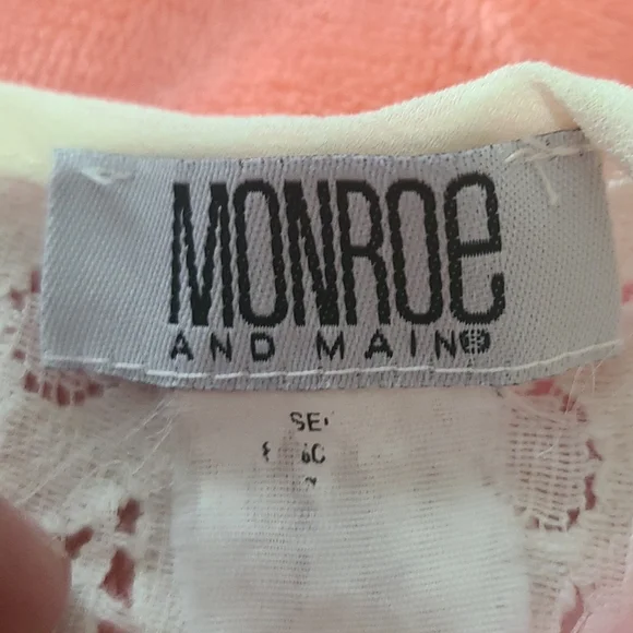 Ladie's Shirt. - Picture 6 of 6